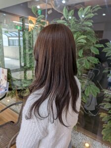 初カラーしてサラサラの髪の毛に♪